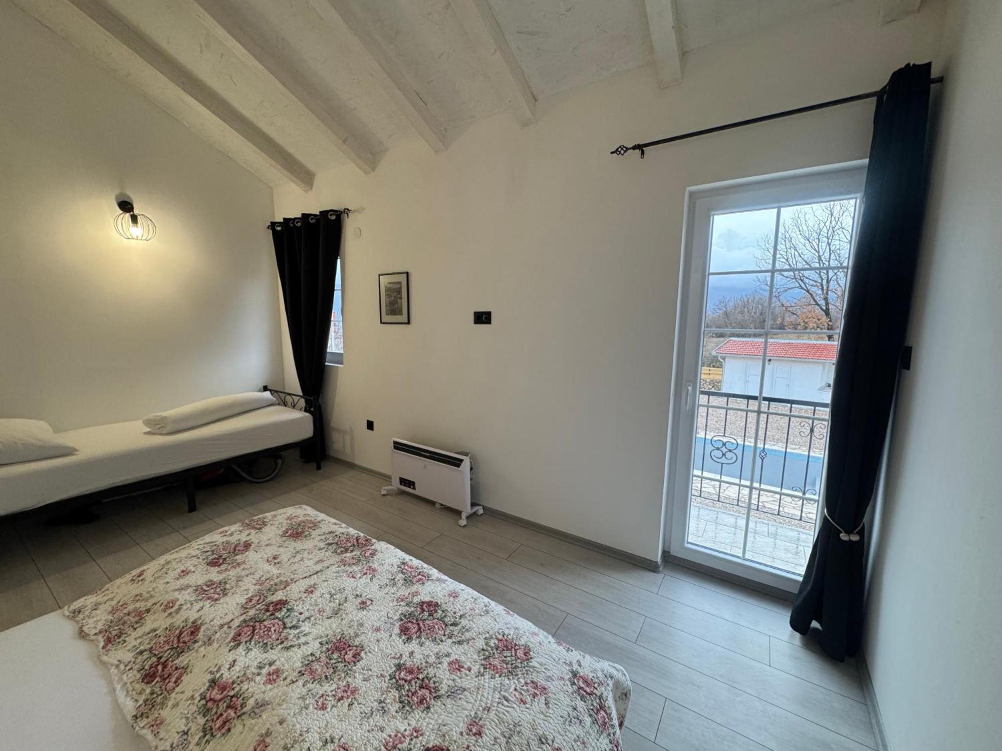 Village Pool Silentium Villa *